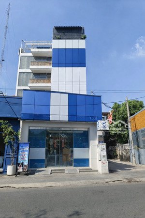 cho thuê nhà nguyên căn góc 2 mặt tiền khu thảo điền quận 2