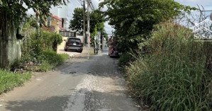 đất đức hòa hạ, 5x35m giá 680 triệu, chỉ 1 lô duy nhất, mặt tiền đường đá xanh, full thổ cư