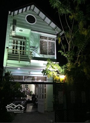 khách em cần cho thuê nhà phố. hẻm xe hơi huỳnh tấn phát nhà bè. dt 115m2, 3pn, 3wc. có sâ. để ôtô