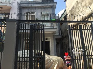 bán nhà riêng ô tô đỗ cửa chưa đến 200tr/m2 khu vực linh đàm