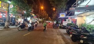 cần bán gấp toà căn hộ 4 tầng mặt tiền đường châu thị vĩnh tế gần đỗ bá quận ngũ hành sơn.