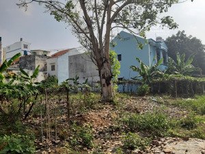 cần bán lô đất 28 x25 hẻm 181 hoàng ngân p16 q8 tphcm