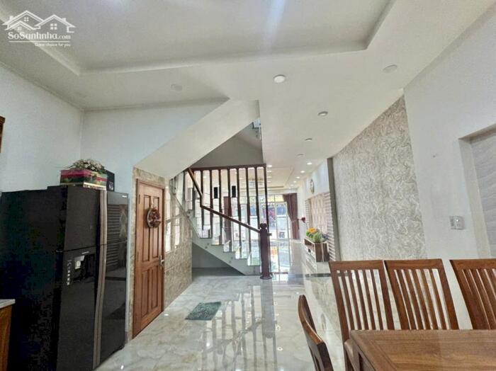 Hình ảnh Bán nhà mặt tiền đường N1 khu dân cư D2D; 1 trệt 2 lầu sổ hồng hoàn công giá tốt 13,5 tỷ 4