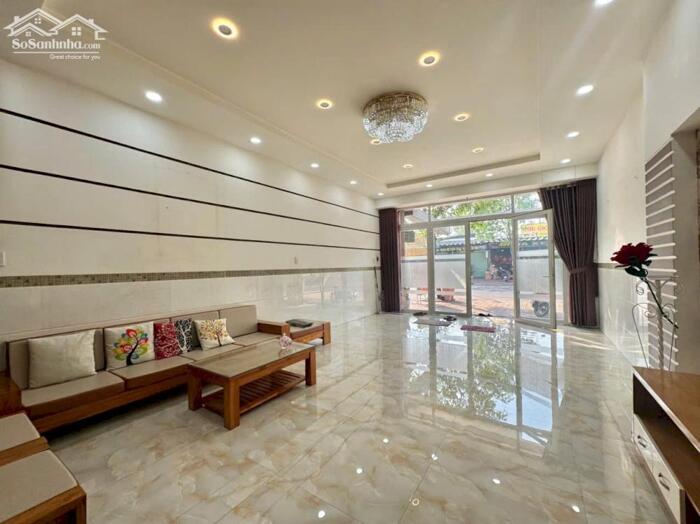 Hình ảnh Bán nhà mặt tiền đường N1 khu dân cư D2D; 1 trệt 2 lầu sổ hồng hoàn công giá tốt 13,5 tỷ 1