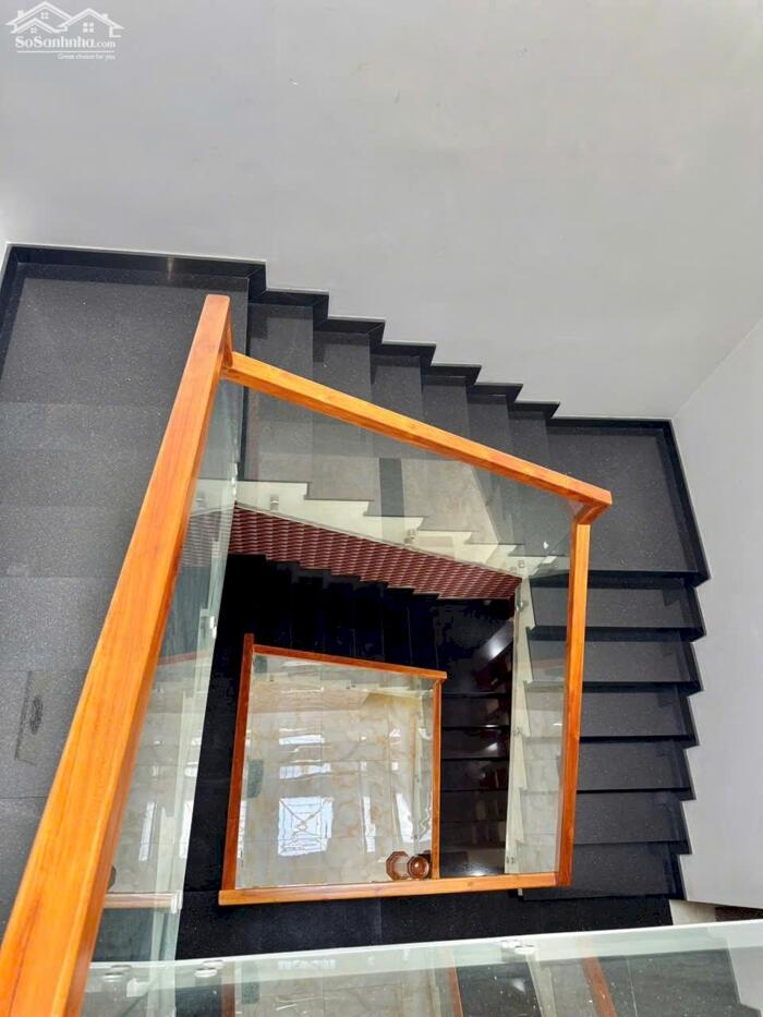 Hình ảnh Bán nhà mặt tiền đường N1 khu dân cư D2D; 1 trệt 2 lầu sổ hồng hoàn công giá tốt 13,5 tỷ 9