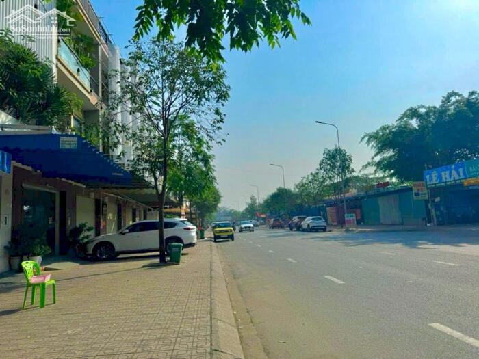 Hình ảnh Bán nhà mặt tiền đường N1 khu dân cư D2D; 1 trệt 2 lầu sổ hồng hoàn công giá tốt 13,5 tỷ 14