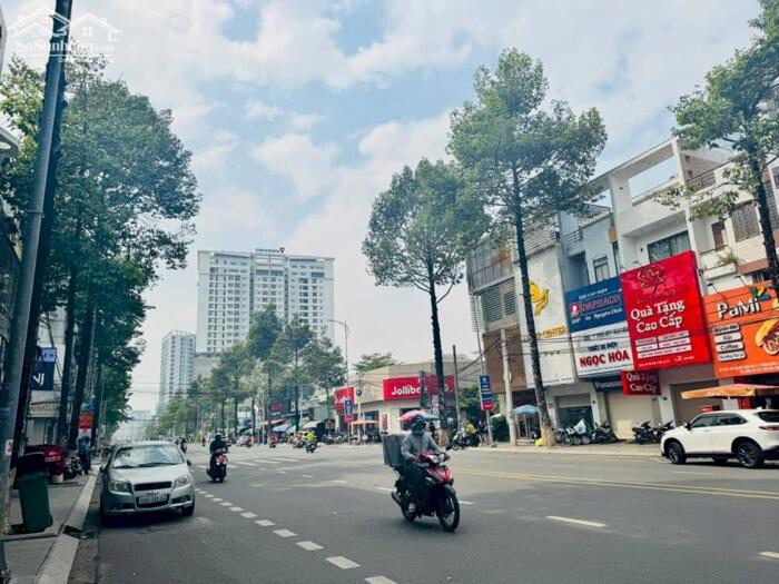 Hình ảnh Bán nhà mặt tiền đường Võ Thị Sáu, 1 trệt 3 lầu 72m2 sổ hồng hoàn công giá 18 tỷ 5