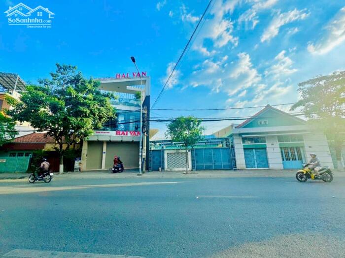 Hình ảnh Bán nhà mặt tiền đường Cách Mạng Tháng 8 gần ngã tư cầu mới Hóa An sổ hồng 560m2 thổ cư giá 33.5 tỷ 0
