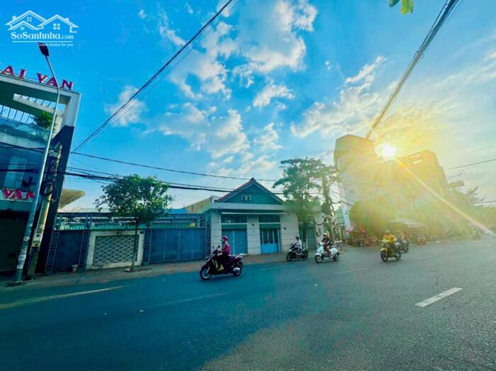 Hình ảnh Bán nhà mặt tiền đường Cách Mạng Tháng 8 gần ngã tư cầu mới Hóa An sổ hồng 560m2 thổ cư giá 33.5 tỷ 7