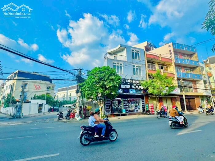 Hình ảnh Bán nhà mặt tiền đường Cách Mạng Tháng 8 gần ngã tư cầu mới Hóa An sổ hồng 560m2 thổ cư giá 33.5 tỷ 1