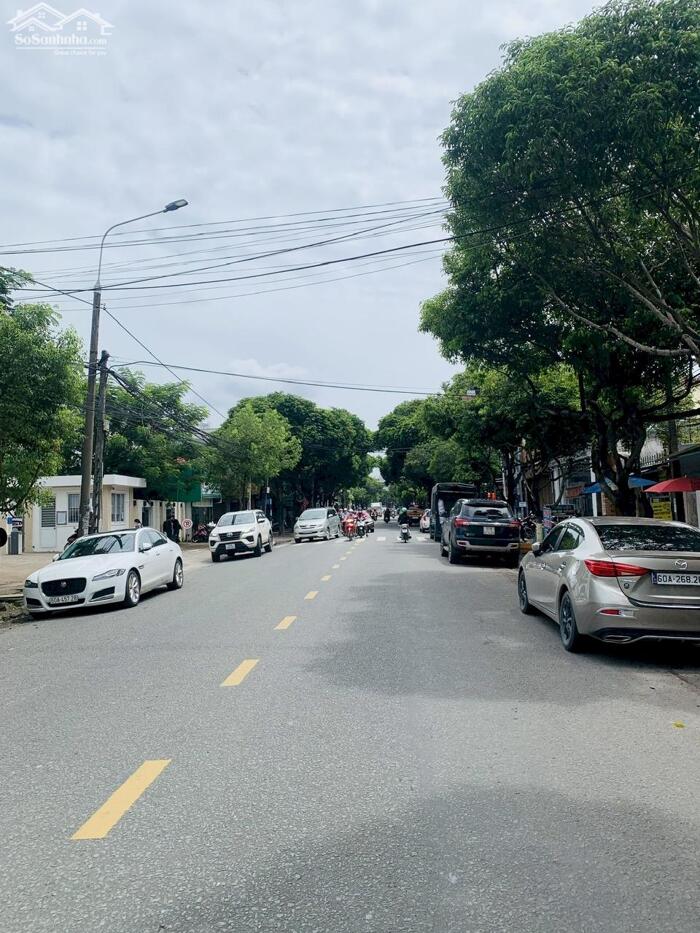 Hình ảnh Bán nhà mặt tiền đường Phan Trung đang cho thuê hơn 1.2 tỷ/năm sổ hồng 233m2 ngang 9m giá 35 tỷ 9