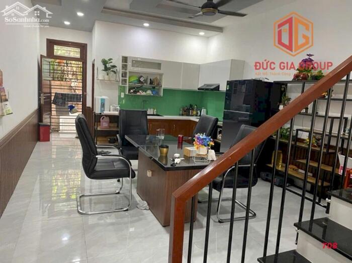 Hình ảnh Bán nhà 1 trệt 2 lầu sổ hồng hoàn công mặt tiền đường N4, phường Bửu Long; 90m2 giá 7.2 tỷ 1