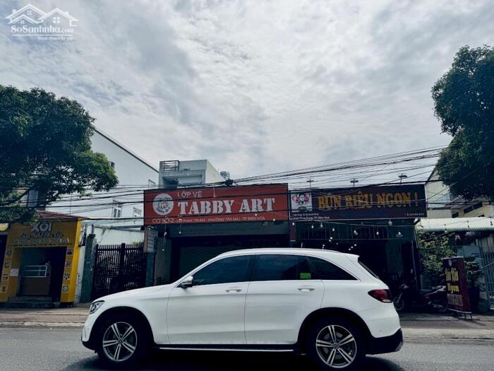 Hình ảnh Bán nhà mặt tiền đường Phan Trung đang cho thuê hơn 1.2 tỷ/năm sổ hồng 233m2 ngang 9m giá 35 tỷ 3