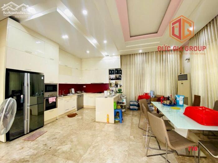 Hình ảnh Nhà bán khu dân cư Tân Phong, 1 trệt 1 lầu sổ hồng 400m2 thổ cư ngang 20m siêu hiếm giá 22 tỷ 6