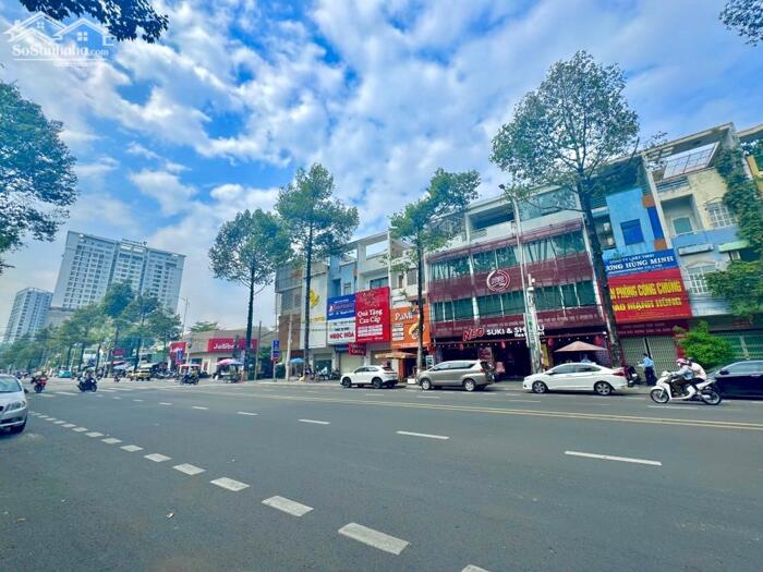 Hình ảnh Bán nhà mặt tiền đường Võ Thị Sáu, 1 trệt 3 lầu sổ hồng hoàn công 252m2 sàn giá 19 tỷ 2