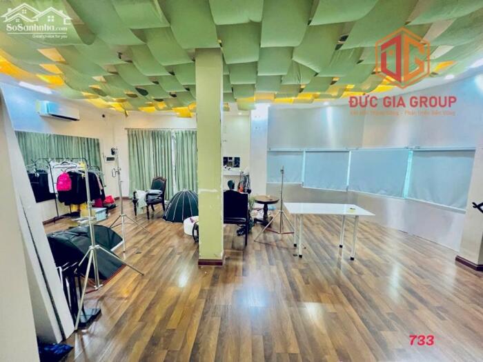 Hình ảnh Bán toà nhà góc 2 mặt tiền trục chính khu dân cư D2D; sổ hồng hoàn công 750m2 sàn giá 29 tỷ 5