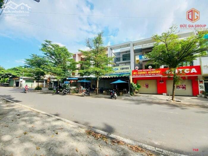 Hình ảnh Bán nhà mặt tiền đường Lý Văn Sâm, khu Long Châu phường Tam Hiệp; 1 trệt 2 lầu sổ hồng 95m2 giá 8.6 tỷ 8