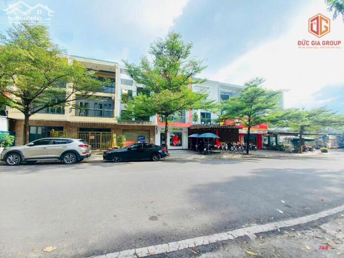 Hình ảnh Bán nhà mặt tiền đường Lý Văn Sâm, khu Long Châu phường Tam Hiệp; 1 trệt 2 lầu sổ hồng 95m2 giá 8.6 tỷ 7