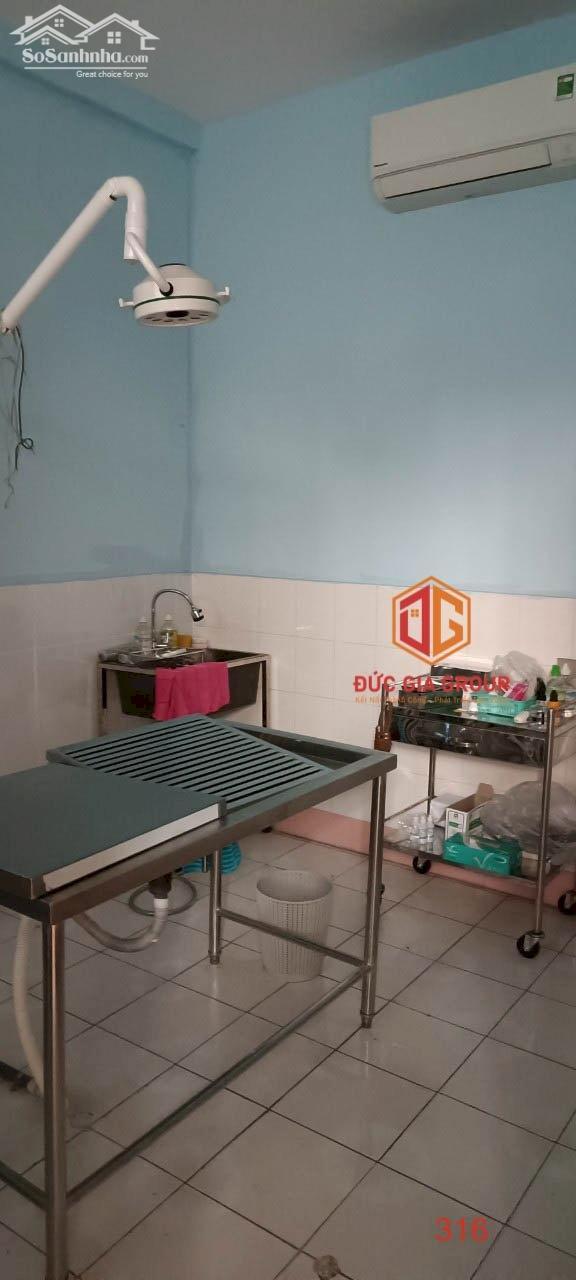 Hình ảnh Bán nhà mặt tiền đường Cách Mạng Tháng 8 sổ hoàn công 1 trệt 4 lầu 368m2 sàn đang cho thuê 25 triệu/tháng giá 14 tỷ 5