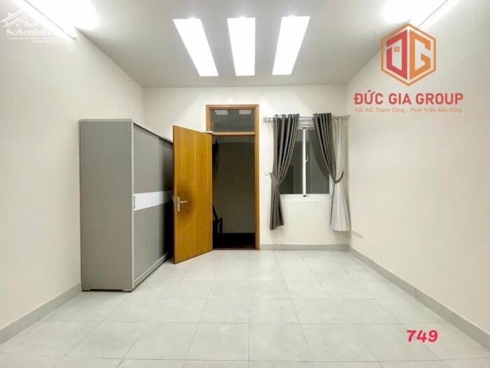 Hình ảnh Bán nhà mặt tiền đường D9 khu dân cư D2D; 1 trệt 3 lầu nội thất cao cấp; sổ hồng hoàn công 286m2 sàn giá 11.5 tỷ 10