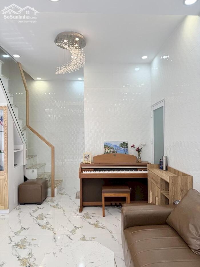 Hình ảnh MẶT TIỀN HẺM XE TẢI KINH DOANH, LÊ VĂN SỸ, NGANG KHỦNG, 3PN, 9 TỶ TL 1