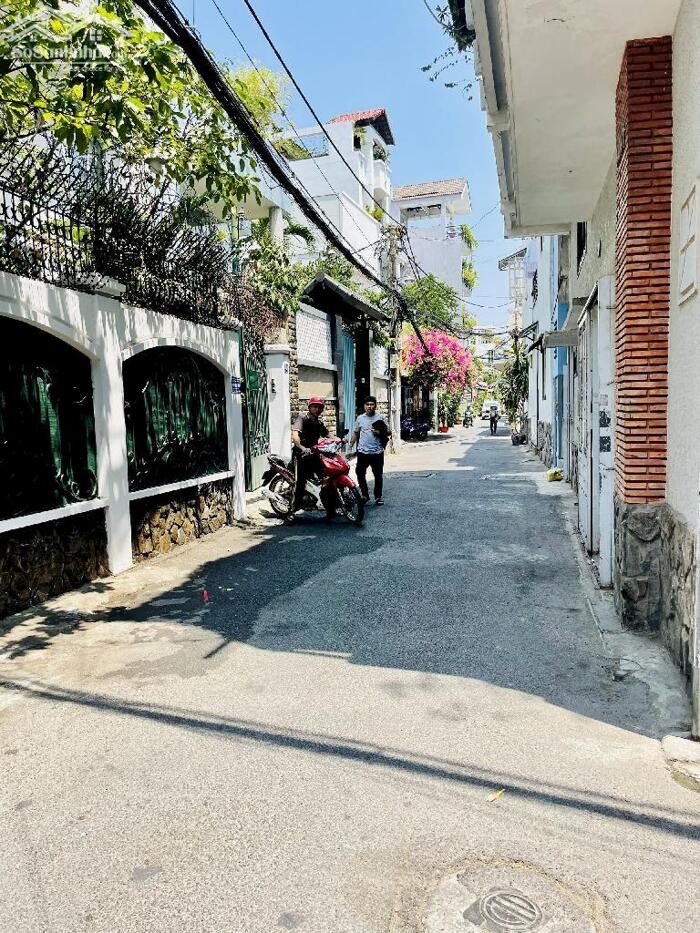 Hình ảnh 5 Tầng BTCT, LÊ VĂN SỸ, 4x11, hẻm xe hơi thông, 8 tỷ TL 0