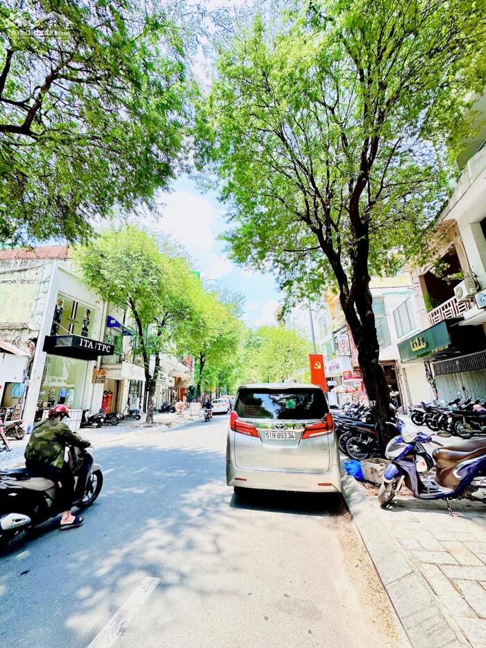 Hình ảnh [ QUẬN 1 ] Cho Thuê Nhà: 86 Lý Tự Trọng - 4x33m, 5 tầng, thang máy 2