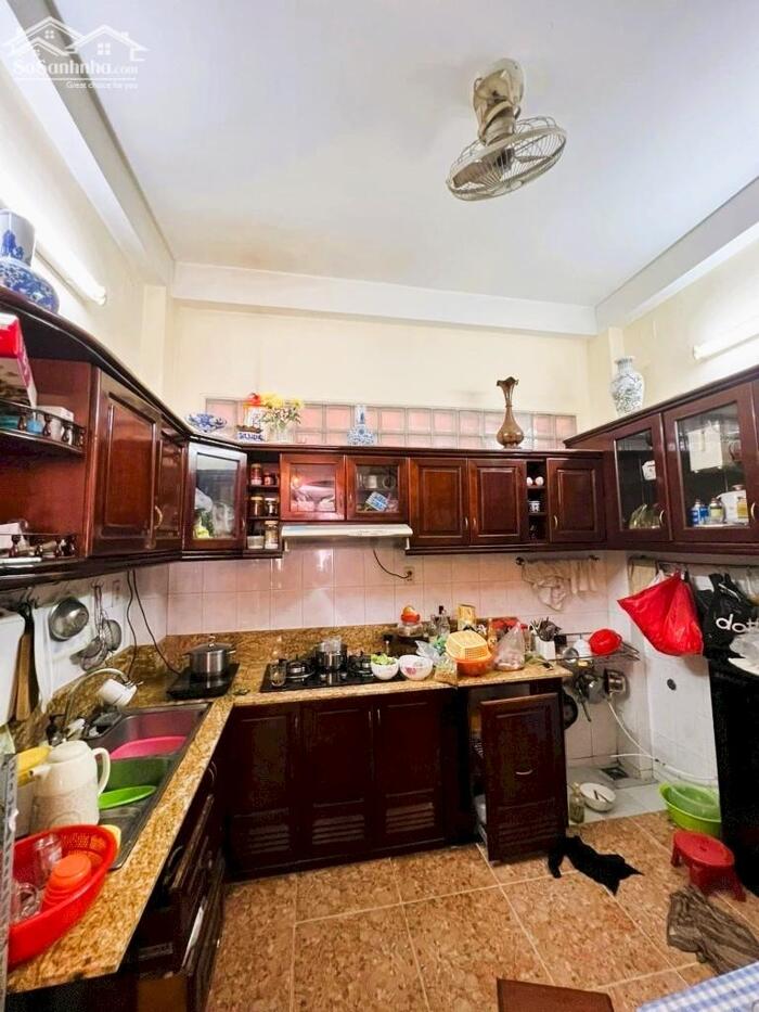 Hình ảnh 50m2 HXH 6m thông CMT8, CƯ XÁ TỰ DO, 4 Tầng, 5 PN, xe hơi ngủ trong nhà 4