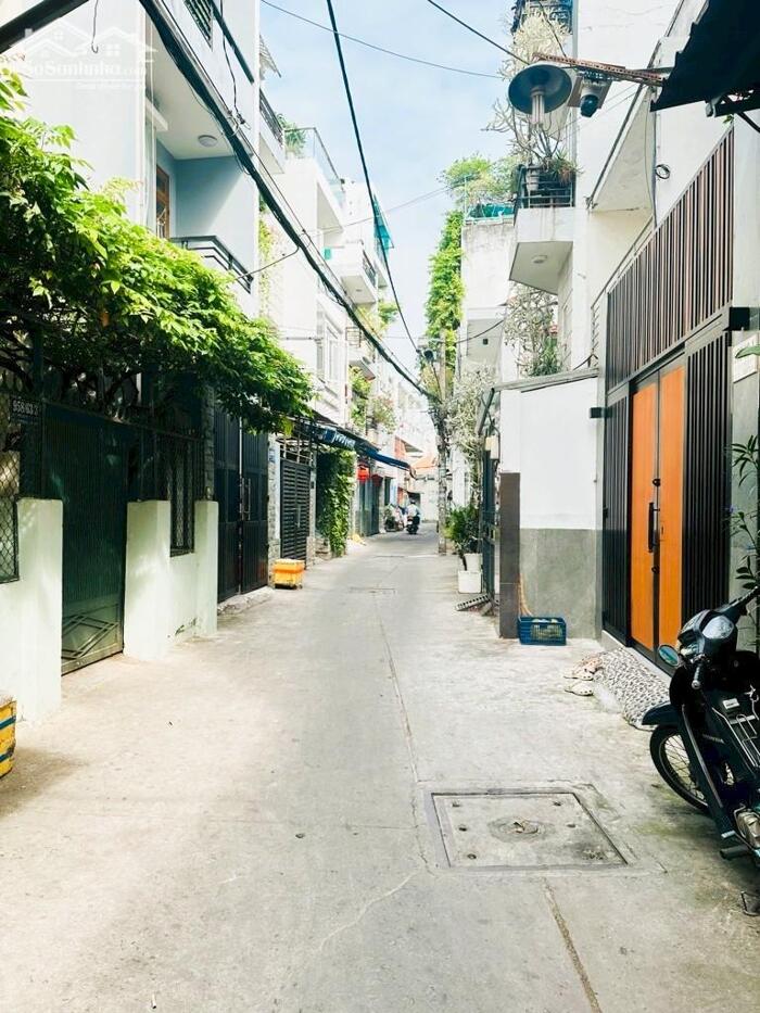 Hình ảnh 101m2 Hẻm thông Đông Hồ, nở hậu 7PN cho thuê full, hơn 7 tỷ 0