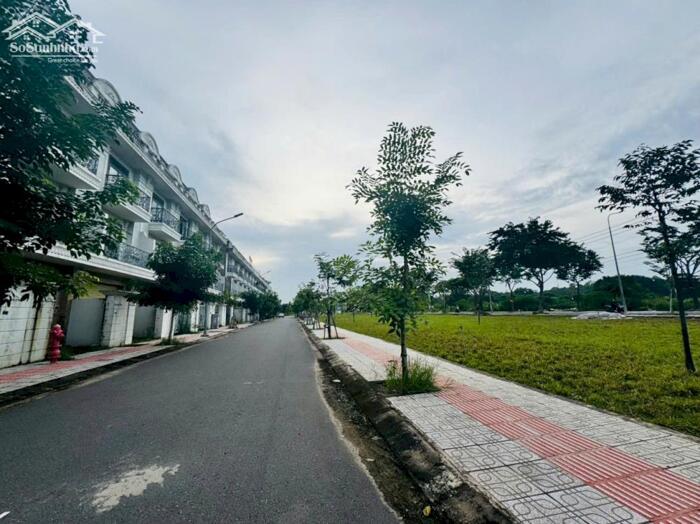 Hình ảnh Nhà bán mặt tiền đường F1 khu dân cư Bửu Long 3, phường Bửu Long; 1 trệt 3 lầu 95m2 giá tốt chỉ 5.55 tỷ 2