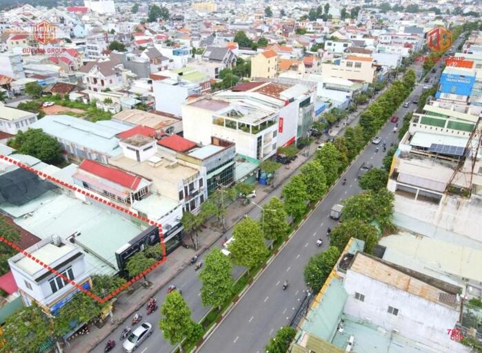 Hình ảnh Bán nhà mặt tiền đường Đồng Khởi ngay ngã tư ĐH Đồng Nai đang cho thuê hơn 1.4 tỷ/năm sổ hồng gần 1000m2 giá 55 tỷ 2