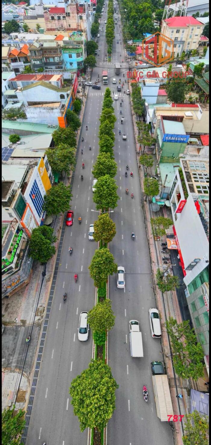 Hình ảnh Bán nhà mặt tiền đường Đồng Khởi ngay ngã tư ĐH Đồng Nai đang cho thuê hơn 1.4 tỷ/năm sổ hồng gần 1000m2 giá 55 tỷ 0