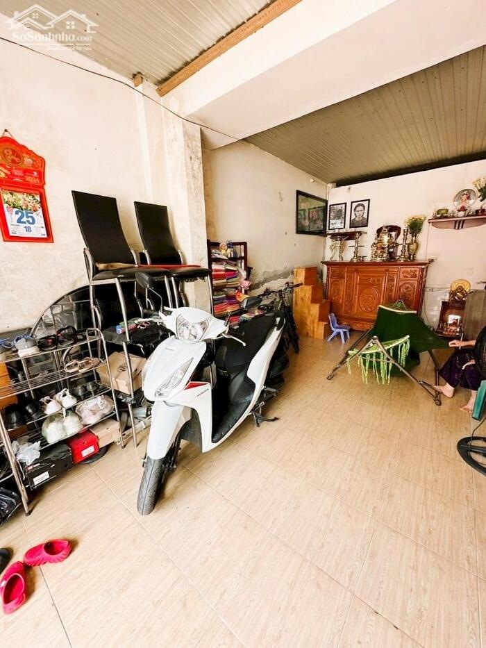 Hình ảnh Bán nhà Mặt tiền Kênh Tham Lương, đường nhựa 8m, 73m2, 3ty.x 2