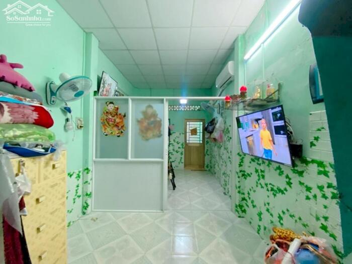 Hình ảnh Nhà 3 tầng ngay chợ Phạm Văn Hai, hơn 3 tỷ, hẻm thông 0