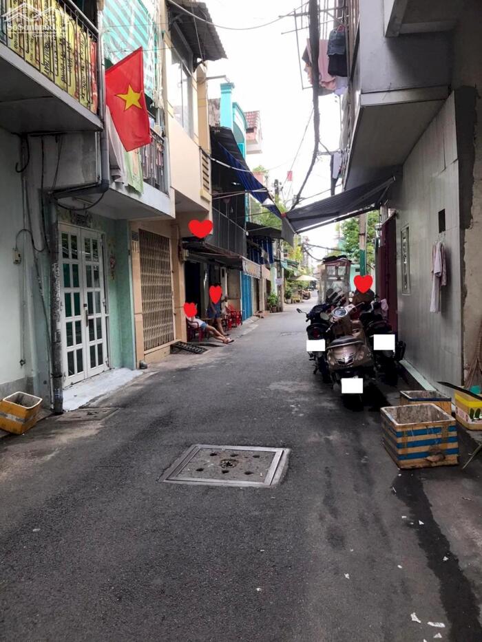 Hình ảnh Hơn 2 tỷ có nhà SHR 3 tầng Lý Thường Kiệt, nở hậu, hẻm 3m thông 0