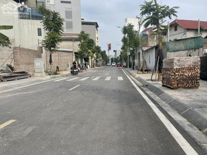 Hình ảnh Cần bán gấp 67,5m đất đường mới khu Cự Khối, cách cầu Thanh Trì 100m, vị trí kinh doanh 2