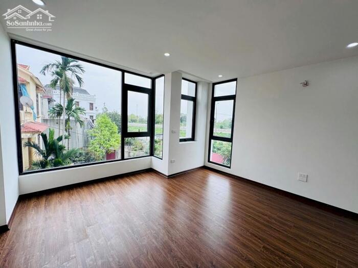 Hình ảnh Chỉ 12,2 tỷ nhà LÔ GÓC 5 tầng 1 tum, thang máy, ngõ 355 Bát Khối, làng Nhà, cách Aeonmall chỉ 1km 3