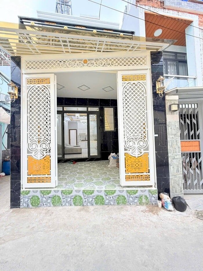 Hình ảnh NHÀ ĐẸP CĂN GÓC RẤT THOÁNG - 1 LẦU,, ĐANG HOÀN THIỆN MỚI 100% - MẶT TIỀN KINH DOANH - XE HƠI CHẠY TỚI NHÀ 1