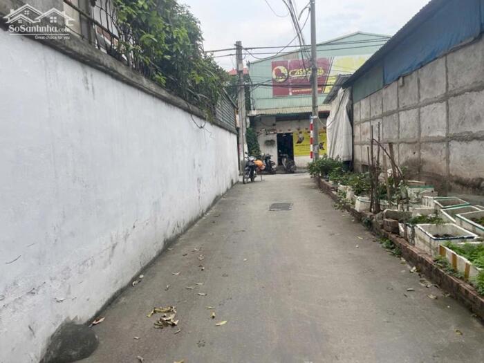 Hình ảnh Bán 65,7m đất tổ 1 Cự Khối, ngõ Hạ Trại, khu dân cư yên tĩnh, thoáng mát giá nhỉnh 5 tỷ 2