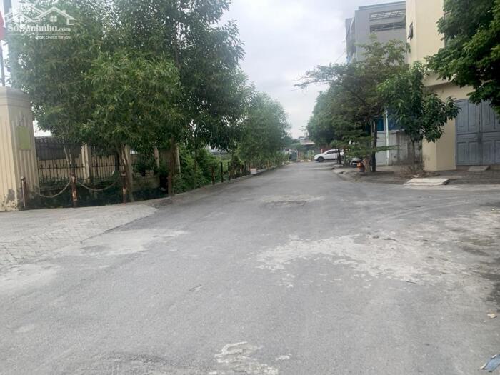 Hình ảnh Duy nhất 1 lô trên thị trường 60m2 tái định cư Đông Dư giá 8,7 tỷ đường 13m khu phân lô 3