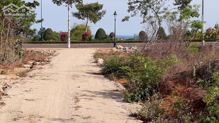 Hình ảnh Đại hạ giá-Đất gần DT715,gần Võ Nguyên Giáp-Thiện Nghiệp-Phan Thiết-DT 4.740m2 0