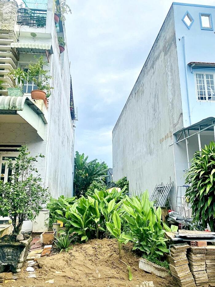 Hình ảnh Nền đường Trần Văn Việt KDC Công An, Q.Cái Răng, Cần Thơ 0