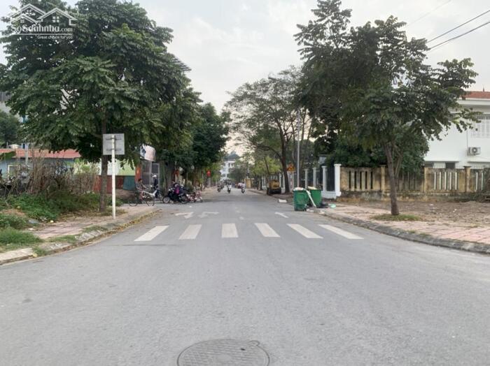 Hình ảnh Bán 98m đất TT4 khu đấu giá Cự Khối mới, gần hồ quy hoạch chuẩn bị khởi công 0