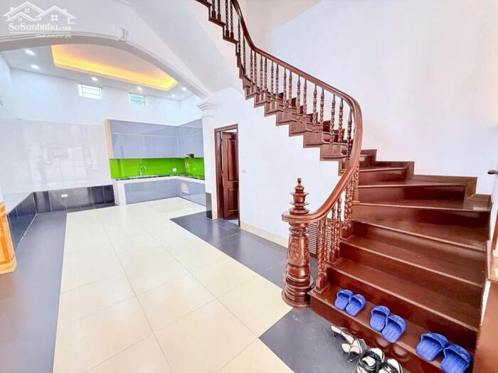 Hình ảnh Bán nhà 5 tầng 70m2 với thiết kế đẹp từ trong ra ngoài, gần khu đô thị Hinode, Hoài Đức 4