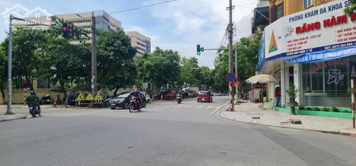 Hình ảnh Bán nhà 3 tầng phố Tôn thất tùng, Liên bảo, Vĩnh yên. Sử dụng 160m2 0