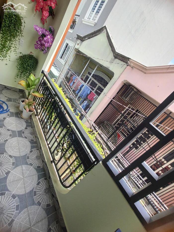 Hình ảnh Nhà 1 Trệt 1 Lầu - Sàn Đúc BTCT - Sổ Vuông Hoàn Công 6