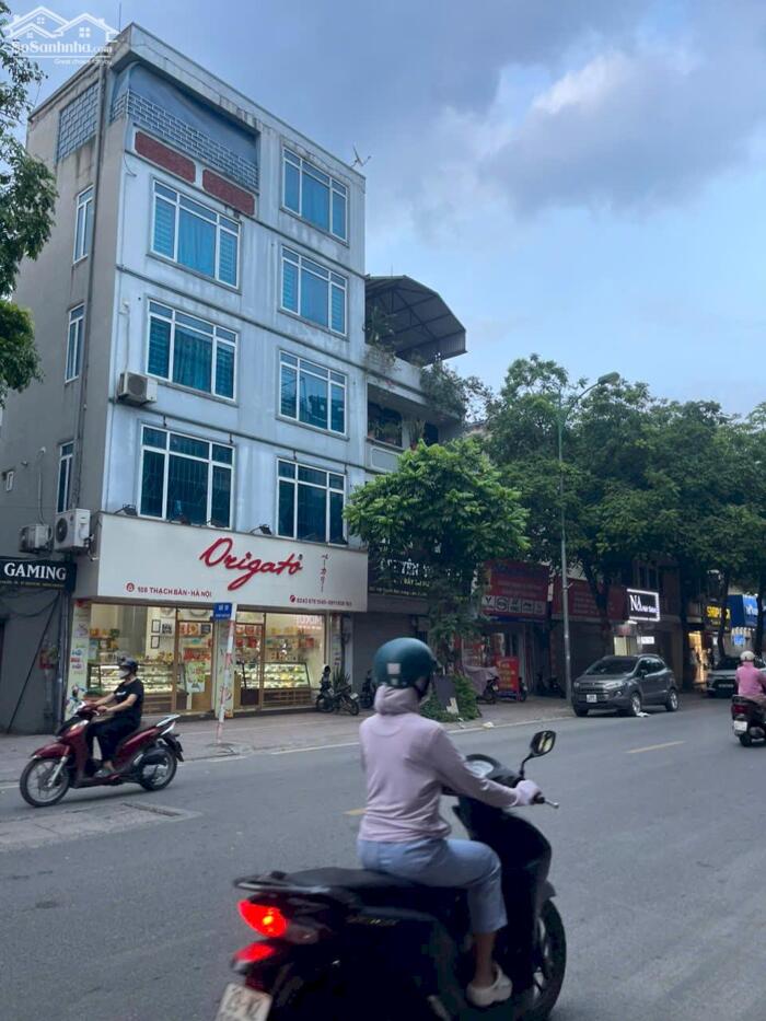 Hình ảnh Nhỏ nhưng có võ, 27,5m2 mặt tiền 4m có nhà 4,5 tầng mặt phố Thạch Bàn đang cho thuê kinh doanh ổn định 1