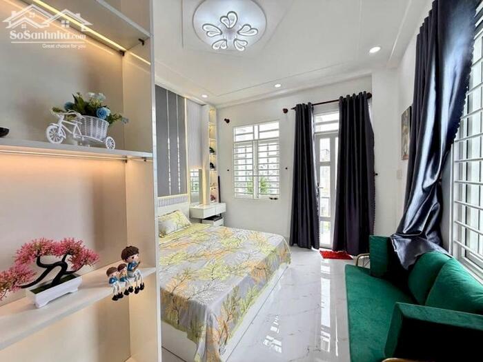 Hình ảnh Bán nhà góc 2 mặt tiền Hiệp Thành 35, Quận 12 – Hẻm xe hơi – Nhà mới đẹp – 4PN – Sổ riêng hoàn công 5