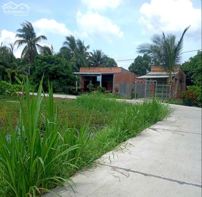 Hình ảnh Nhà cách cụm CN Tú Phương, đường vành đai 1 km , xã Lợi Bình Nhơn TP Tân An 1