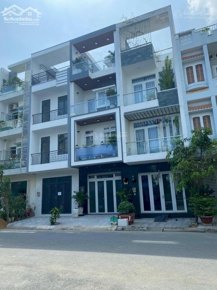 Hình ảnh Nhà phố 92.5m2 - giá 13.6 tỷ - đang thu nhập mỗi tháng - đường D1, Q7 3